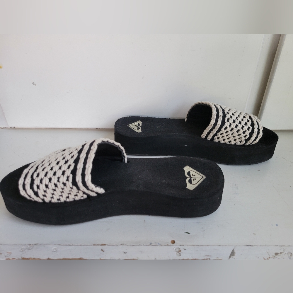 Roxy Dayzie Women's Sandal size 10 - Black White Platform Slides Woven Boho - Picture 5 of 6